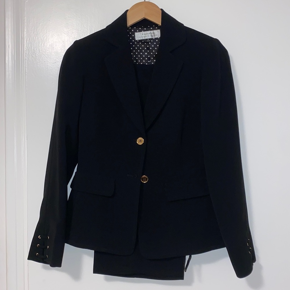 Beautiful black pantsuit with gold details.